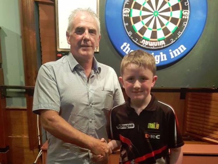 11-jarig darts-spelertje in Noord-Ierland
